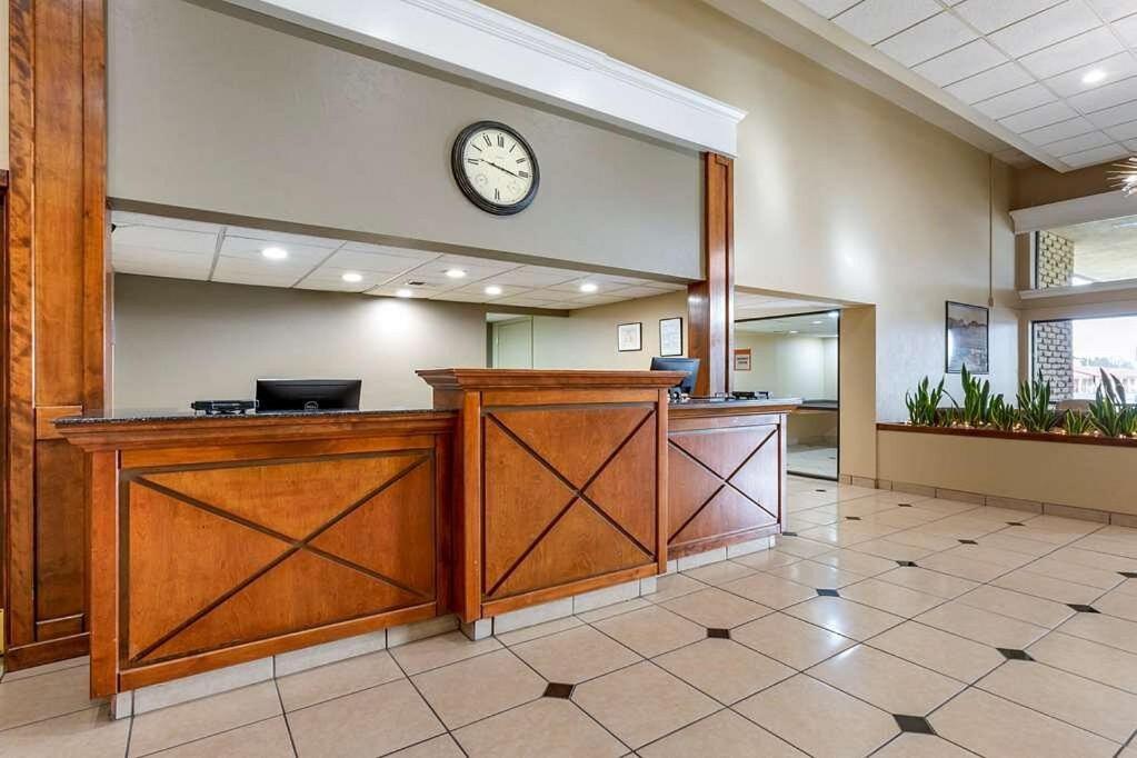 Clarion Inn & Suites, Roswell Eksteriør billede