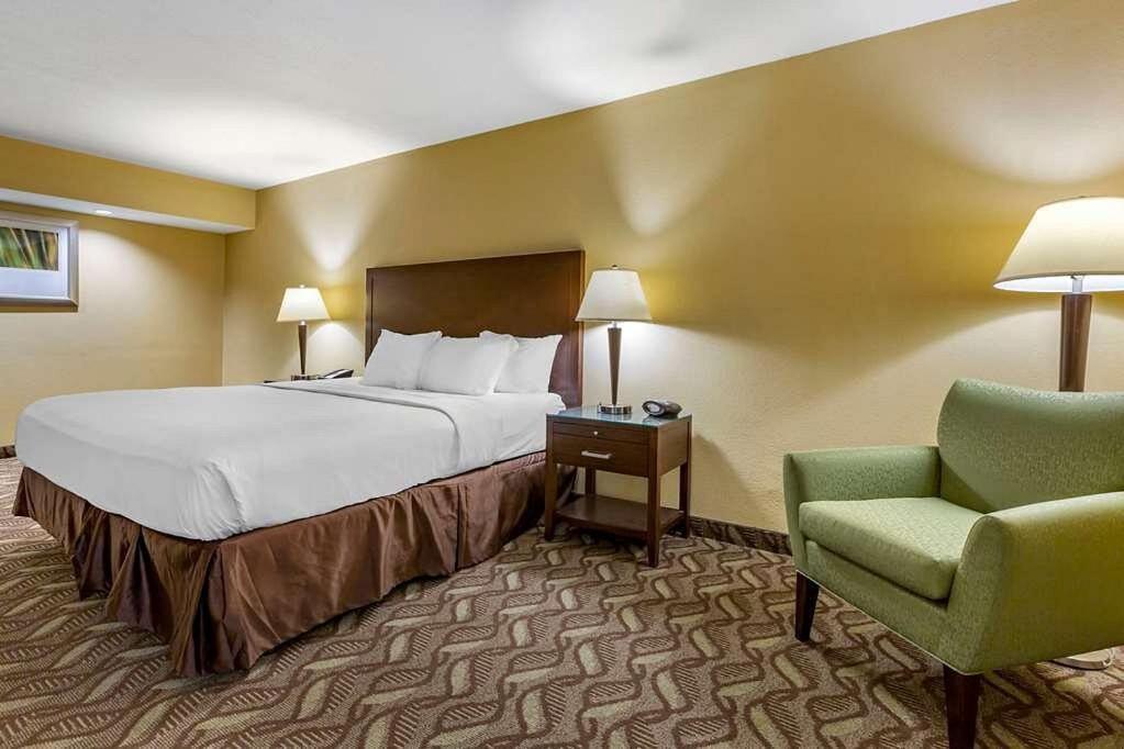 Clarion Inn & Suites, Roswell Eksteriør billede
