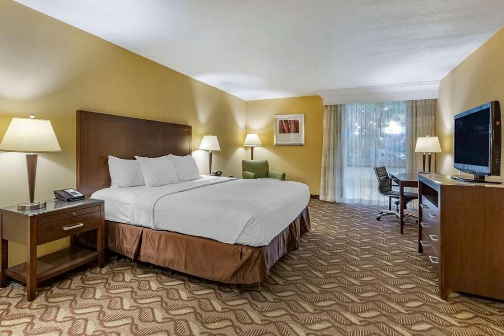 Clarion Inn & Suites, Roswell Eksteriør billede
